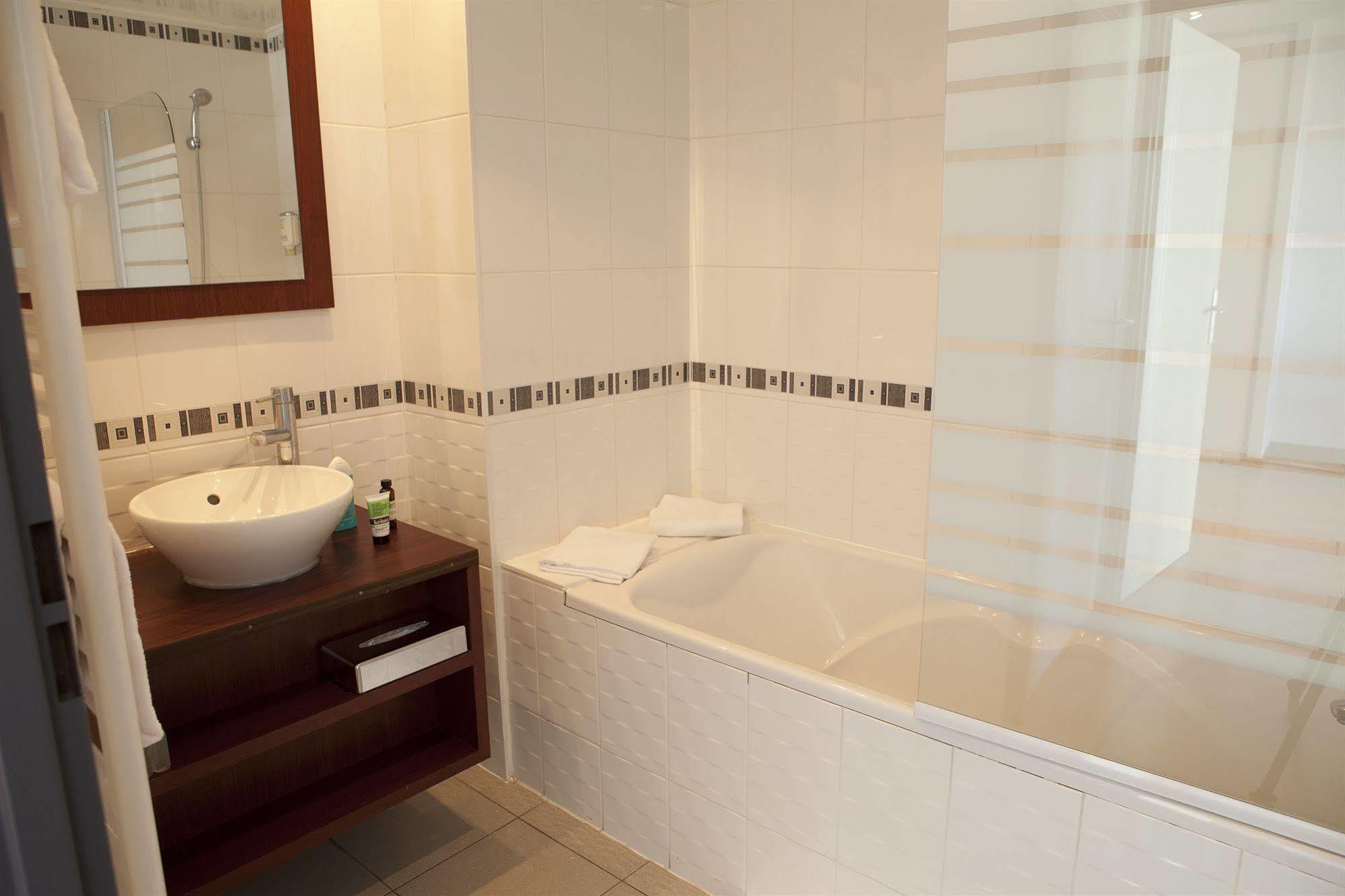 Ruby Suites Quartier Les Halles By Popinns Strazburg Dış mekan fotoğraf